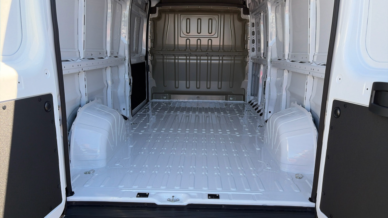 Vauxhall Movano 3500 Heavy L3 Diesel Fwd 2.2 Turbo D 140 H2 Van Prime